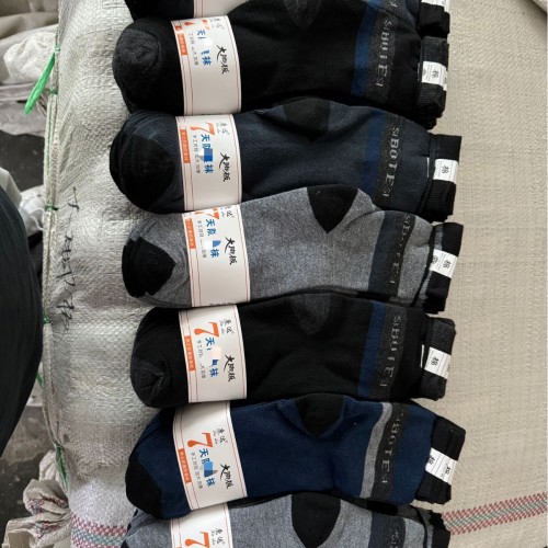 大脚板大袜子头尾黑花型老头长筒袜秋冬款吸汗耐穿保暖批发地摊袜