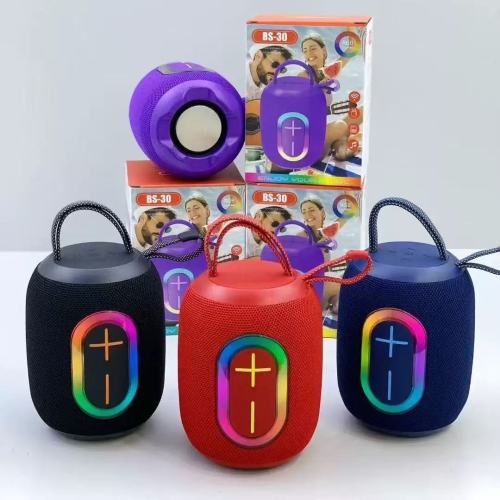 新款户外骑行蓝牙音箱便携式车载大功率低音炮家用氛围灯迷你音响