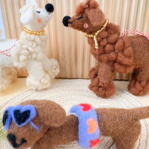 纯手工羊毛毡挂件犬系立体玩偶挂饰创意包包挂饰可爱挂件厂家批发