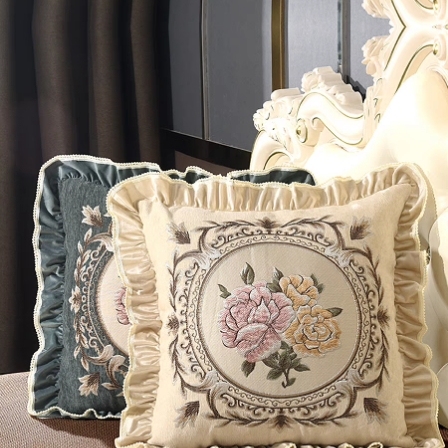 positioning jacquard embroidery chenille ruffled pillow cushion pillow case