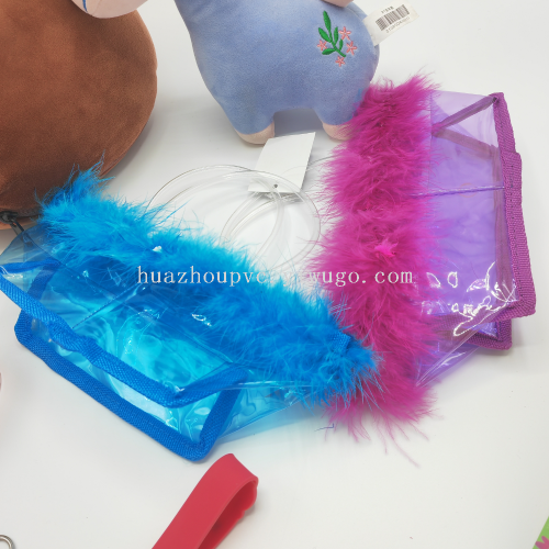 厂家直销款PVC透明手提鸡毛配饰玩具饰品化妆品日用品包装袋