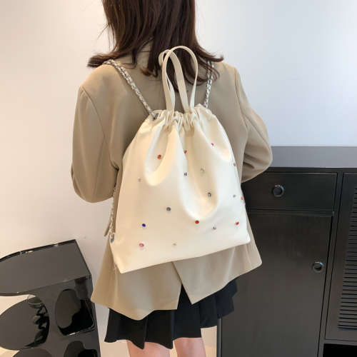 Classic Style Chain Backpack Bag Female 2023 New Fashion Colored Diamond Backpack Versatile Large Capacity Garbage Bag Bag