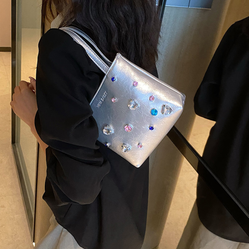 Wholesale Trend Handbag 2023 New Women‘s Bag Fashion Chain Color Diamond All-Match Niche Bucket Bag
